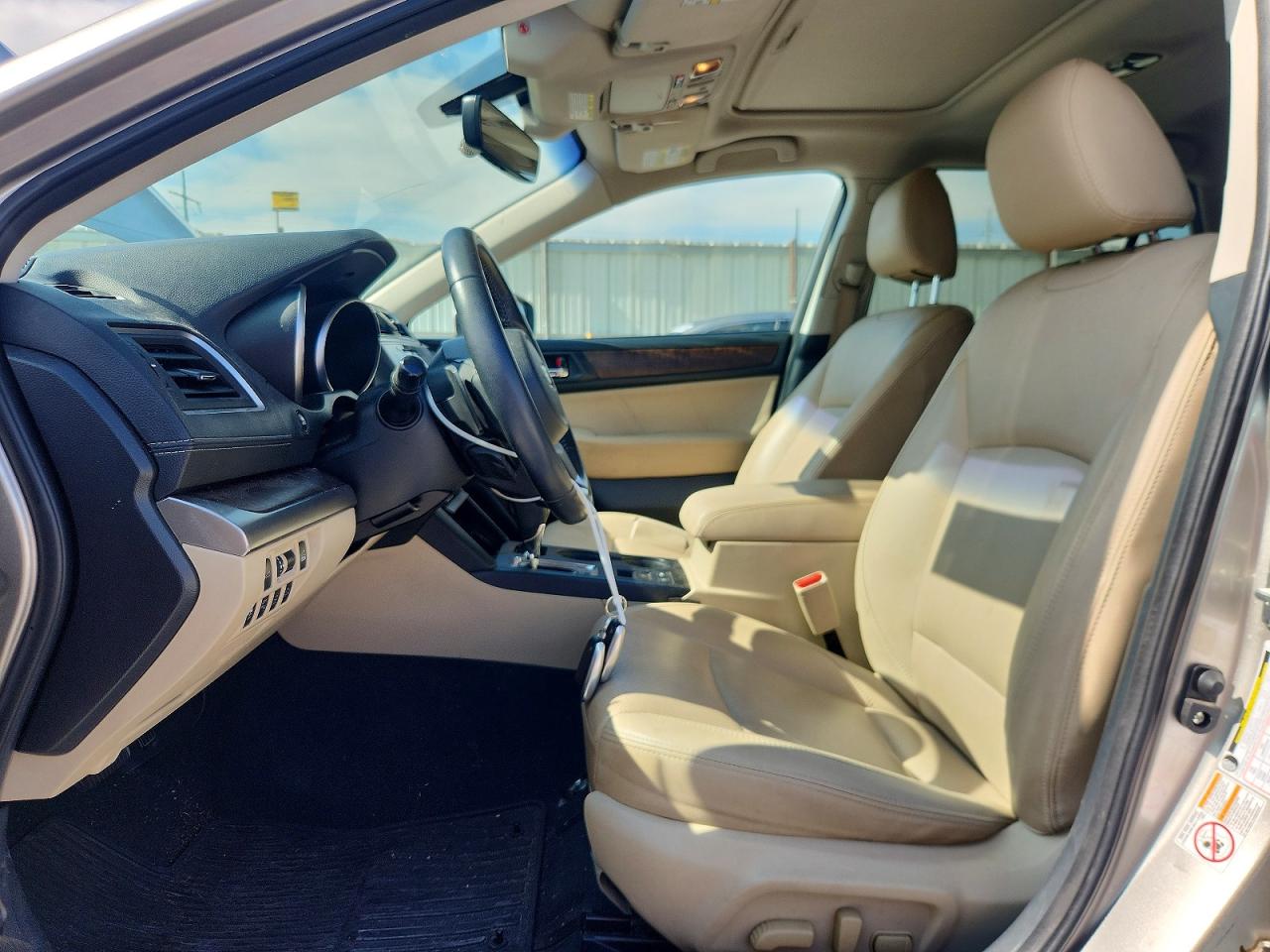 2018 SUBARU Outback VIN 4S4BSANC5J3238336 photo 7