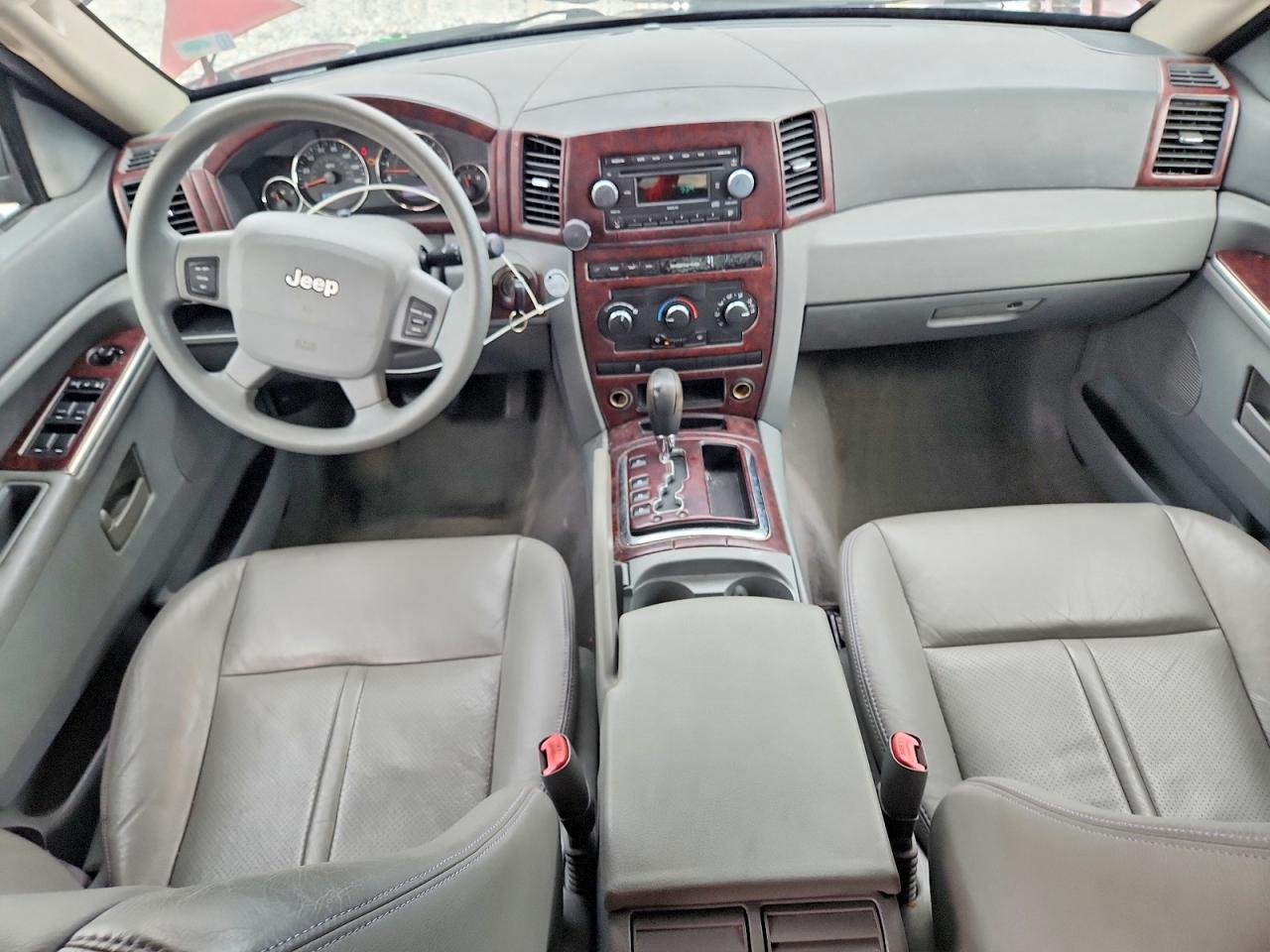 2007 Jeep Cherokee VIN 1J8GS48K37C504758 photo 8