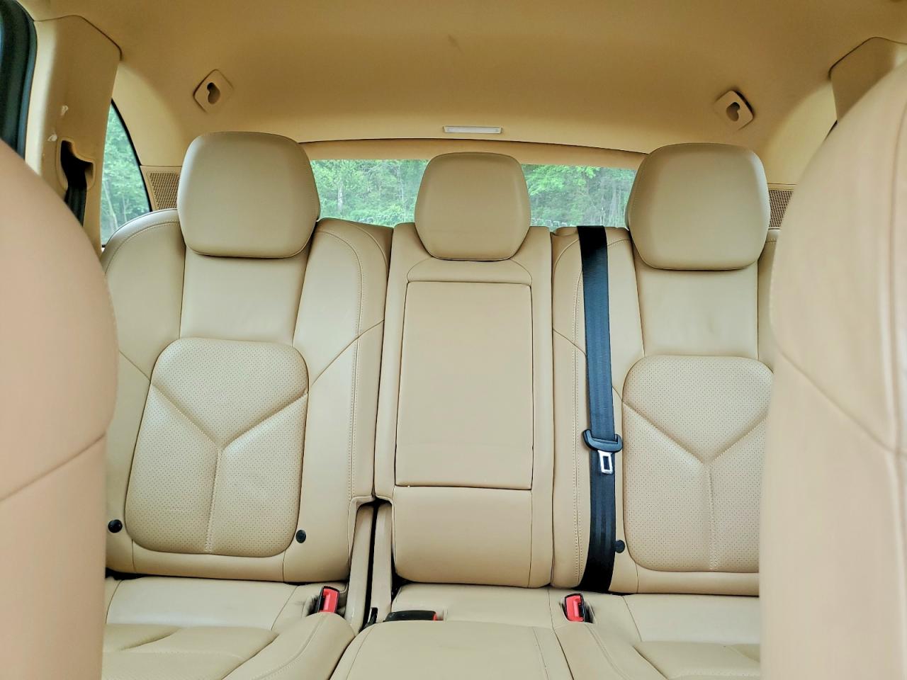 2013 Porsche Cayenne VIN WP1AA2A23DLA01370 photo 10