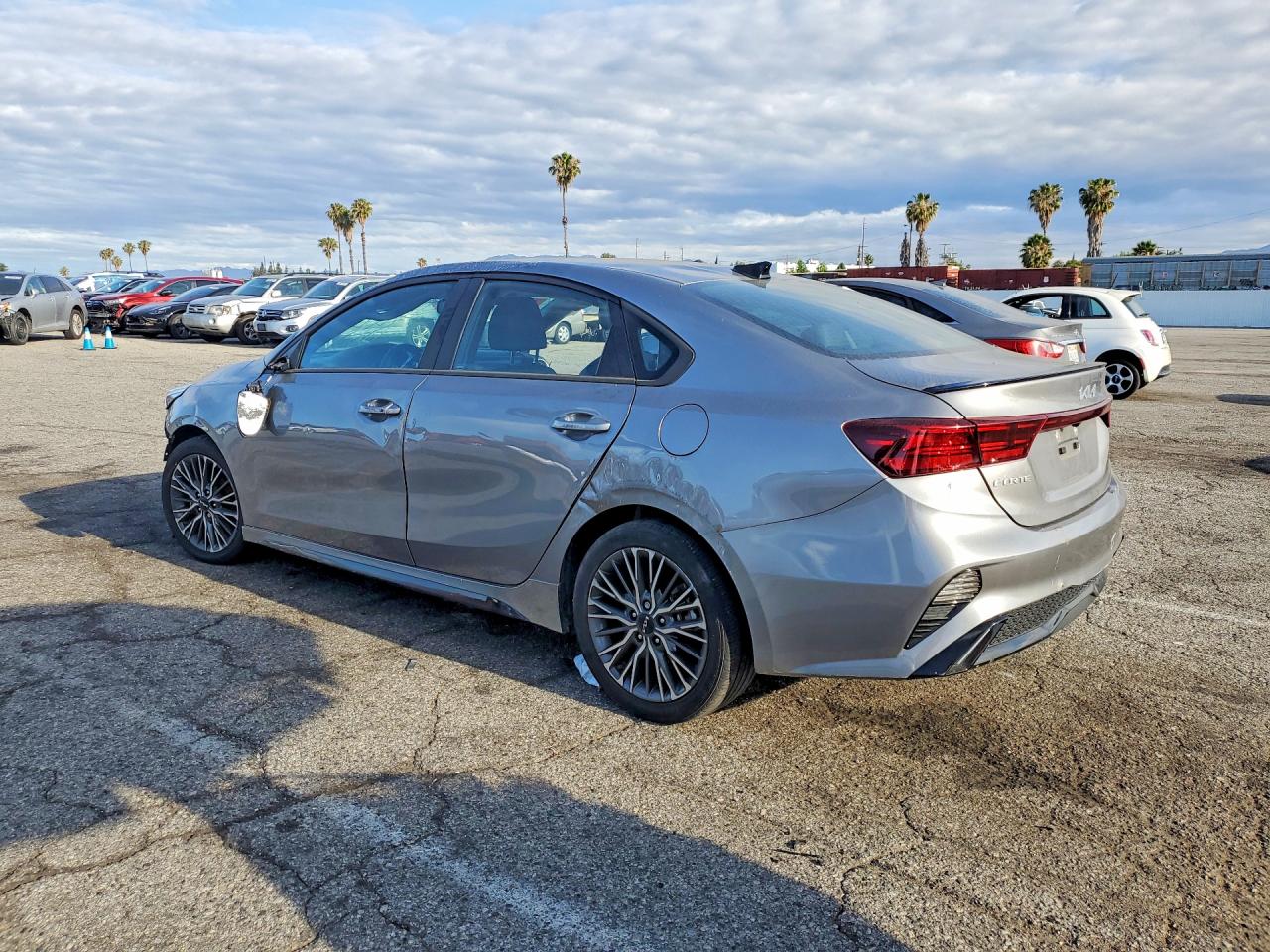 2023 Kia Forte VIN 3KPF54AD7PE554996 photo 2