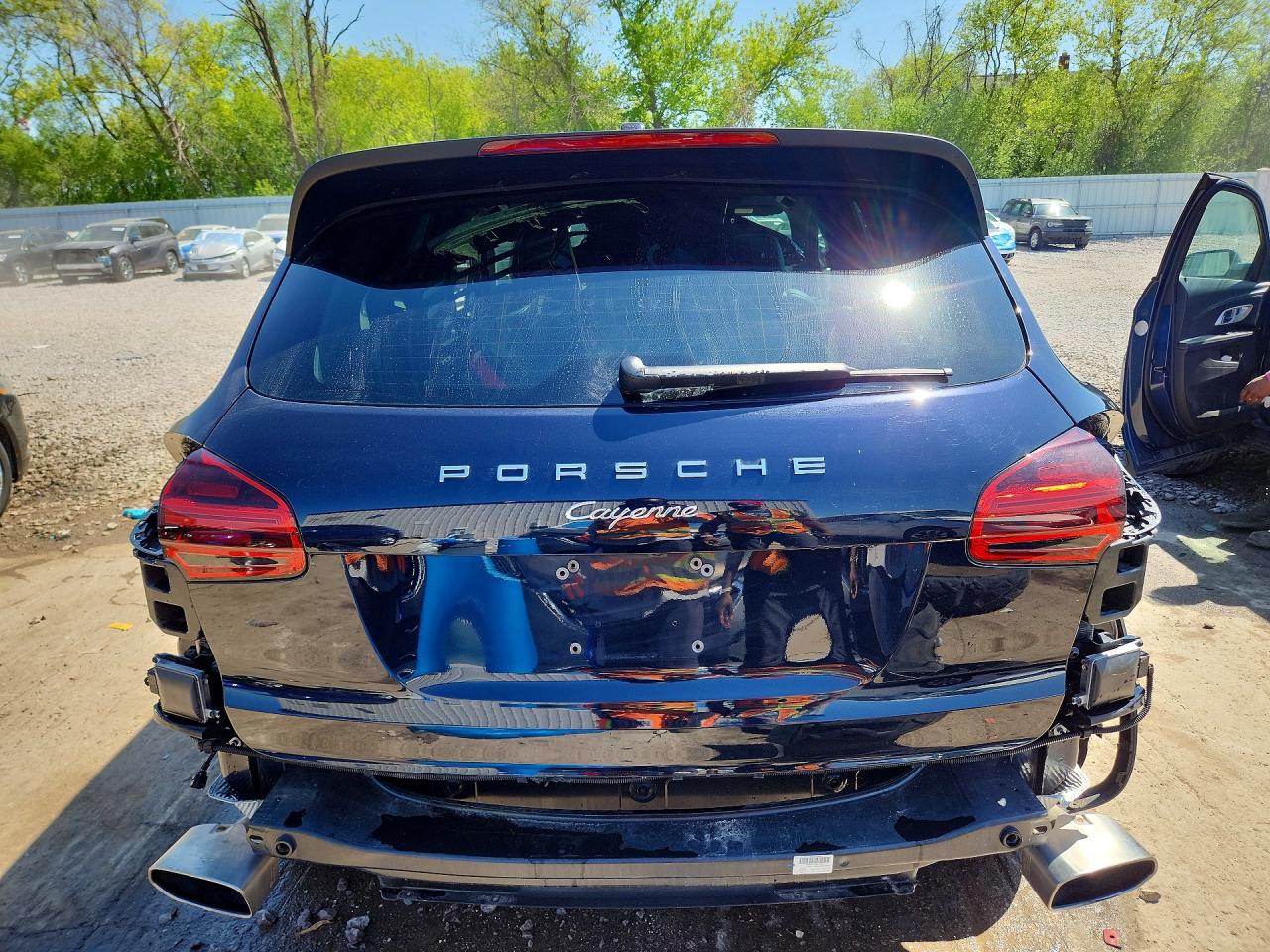 2016 PORSCHE Cayenne VIN WP1AA2A23GKA13223 photo 6