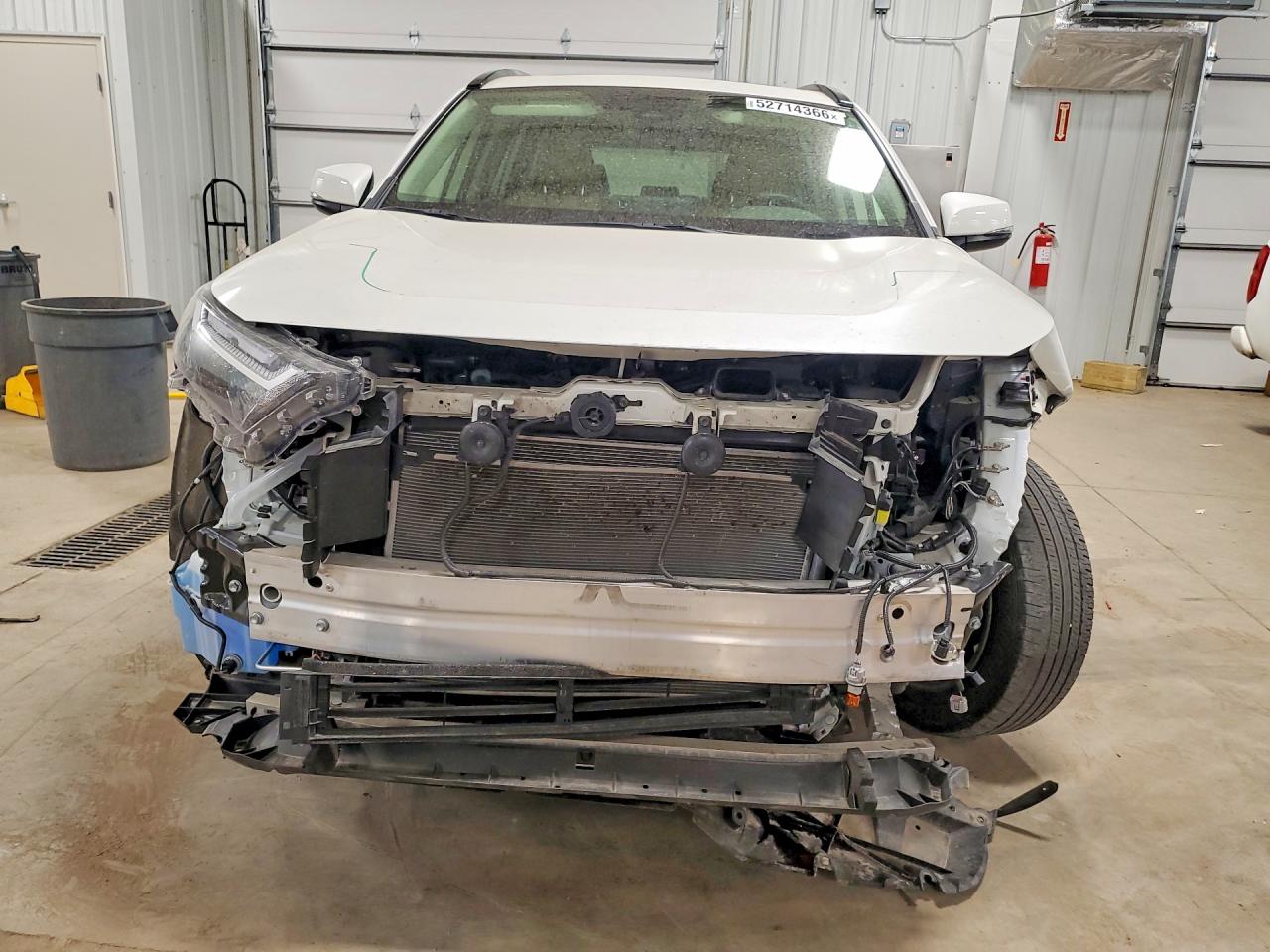 2022 Toyota Rav4 VIN JTMB6RFV0ND529589 photo 5