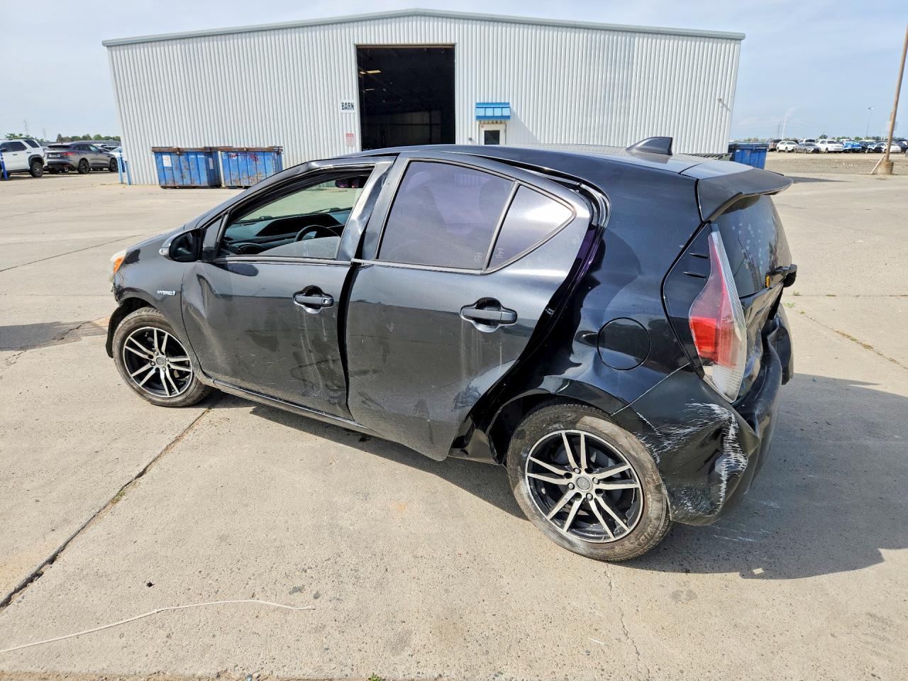 2015 Toyota Prius c th VIN JTDKDTB32F1100769 photo 2