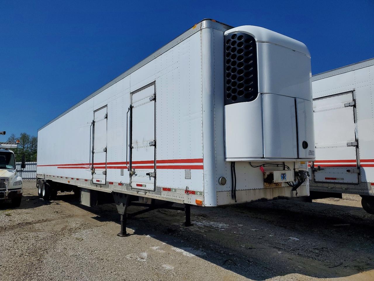 2010 UTILITY Reefer tra VIN 1UYVS2532AM833907 photo 1