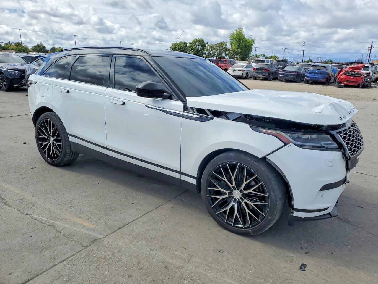 2019 Land Rangerover VIN SALYB2FV1KA233953 photo 4
