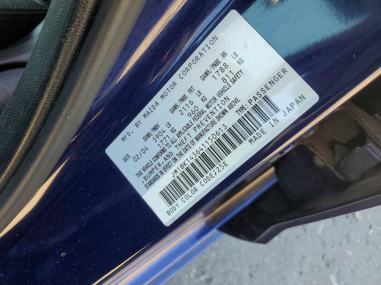 2004 Mazda Mazda3 VIN JM1BK143641150613 photo 12