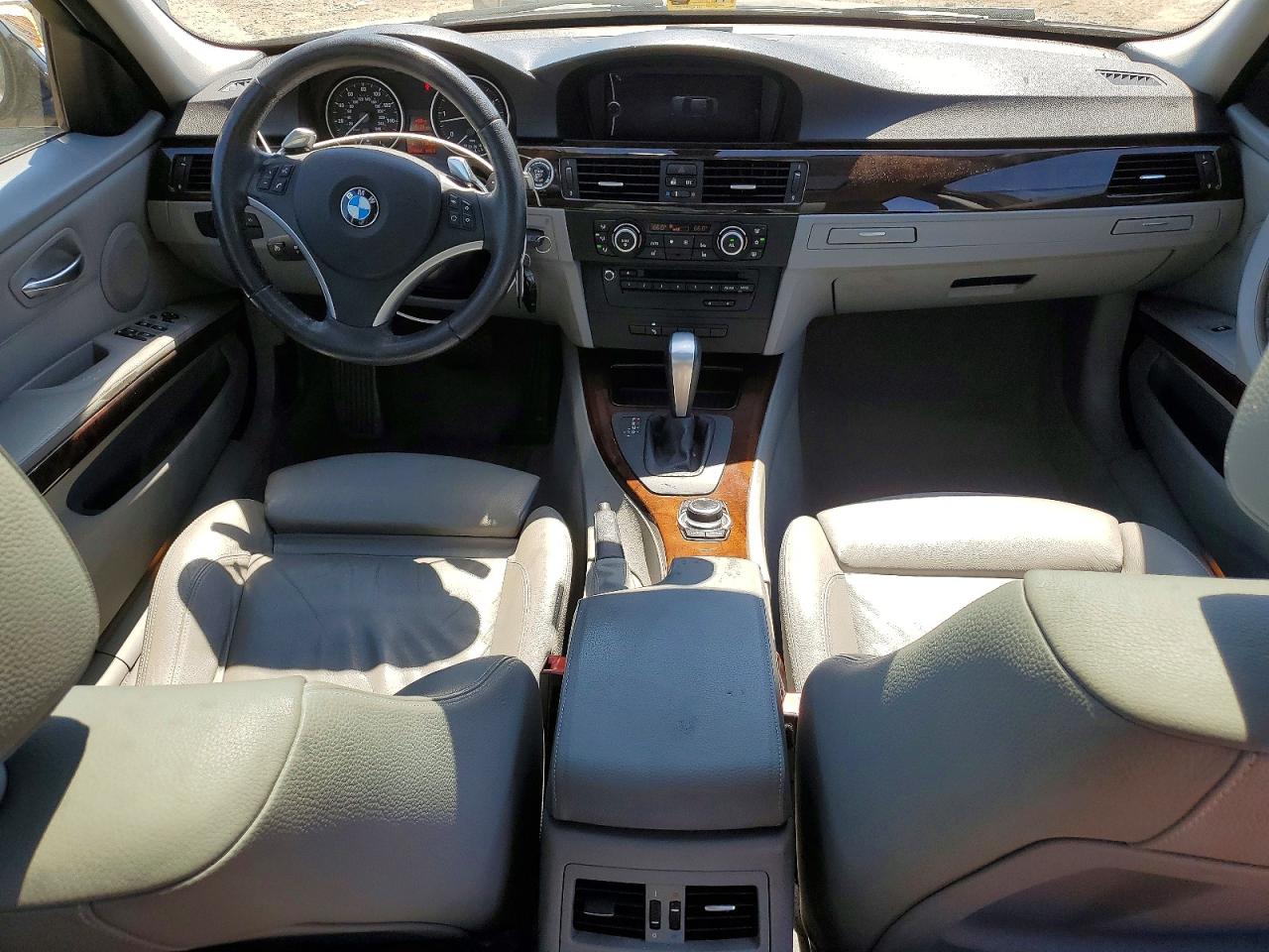 2010 BMW 3 series VIN WBAPN7C56AA778120 photo 8