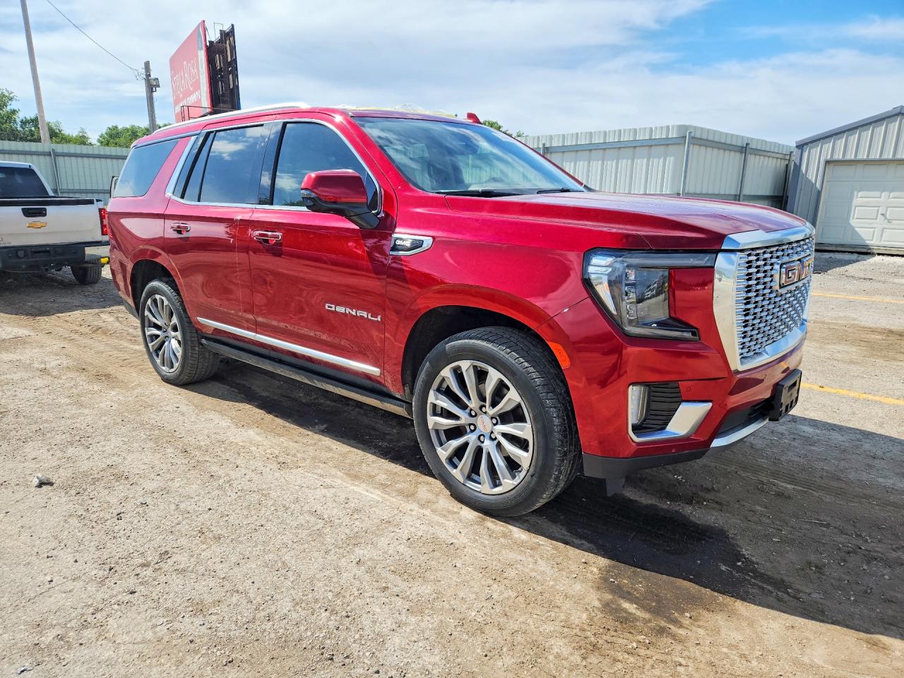2021 GMC Yukon VIN 1GKS2DKL9MR395044 photo 4