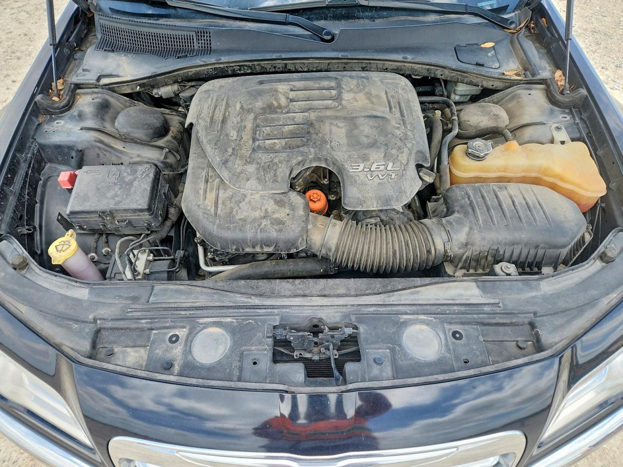 2014 Chrysler 300 VIN 2C3CCAAG3EH327554 photo 11