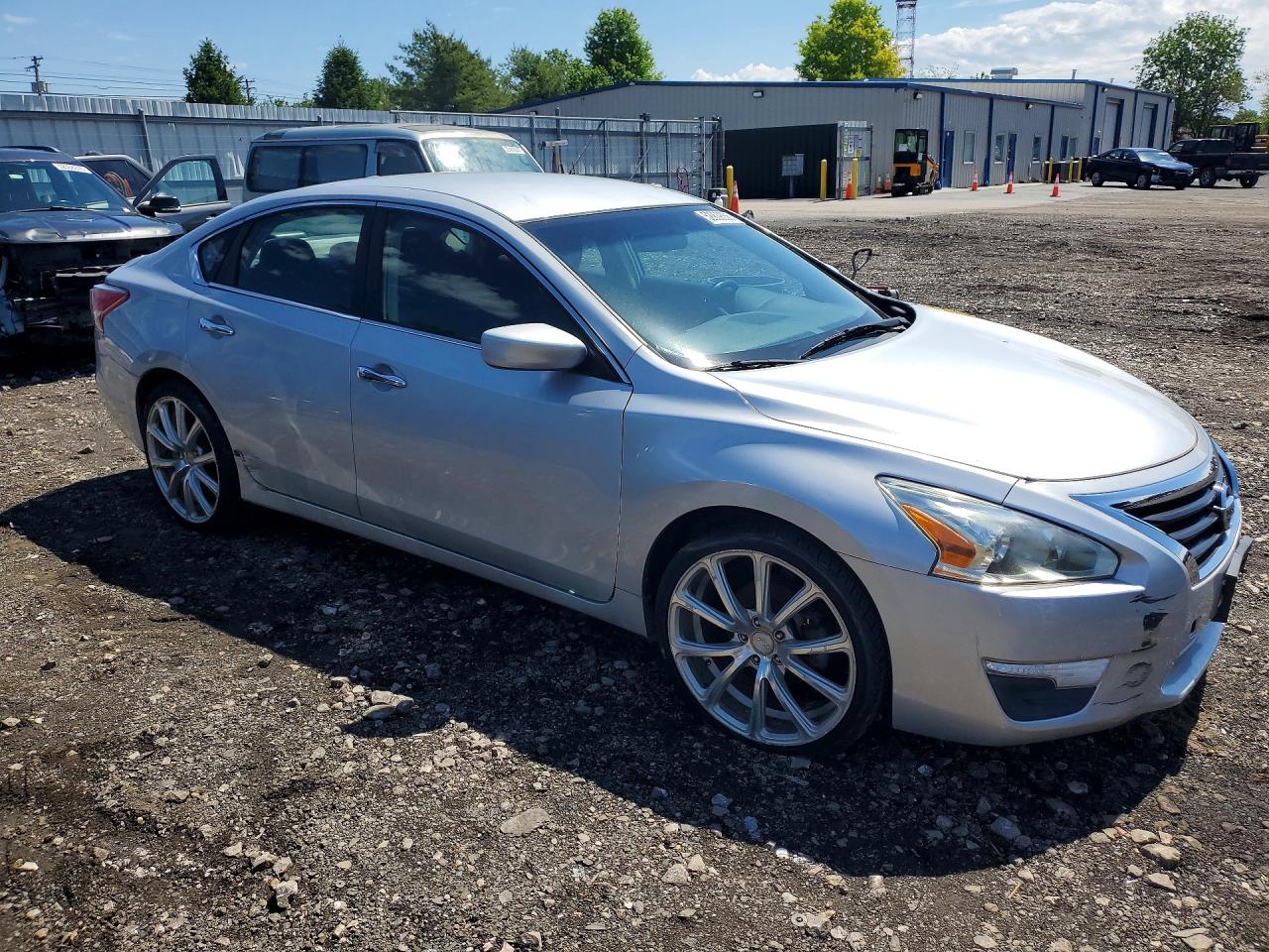 2013 Nissan Altima VIN 1N4AL3AP6DN407781 photo 4