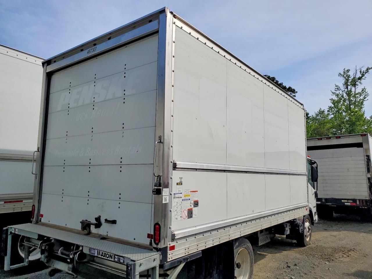 2021 Isuzu All models VIN 54DC4W1D2MS200728 photo 3