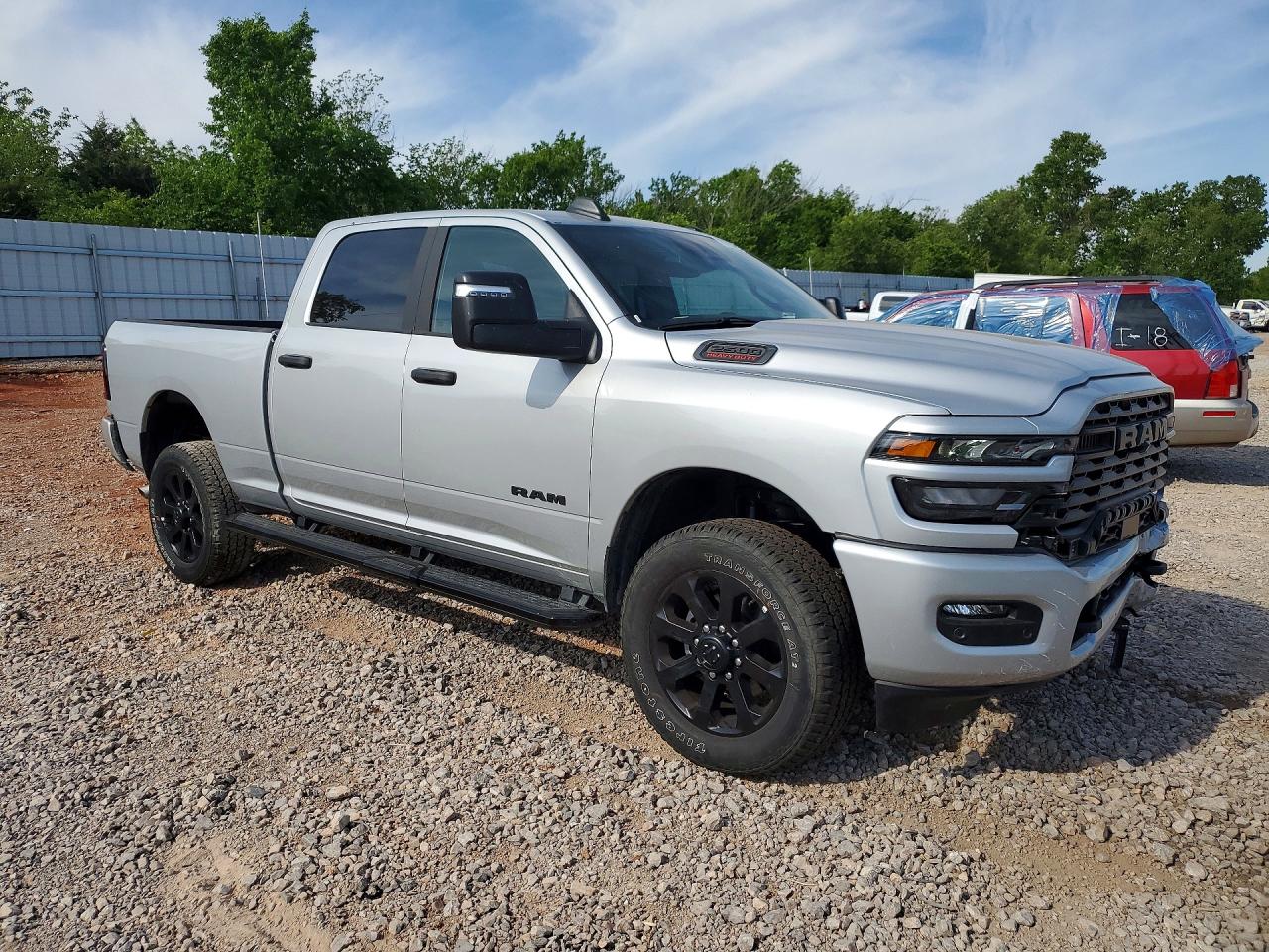 2026 Ram 2500 VIN 3C6UR5DJ9TG236922 photo 4