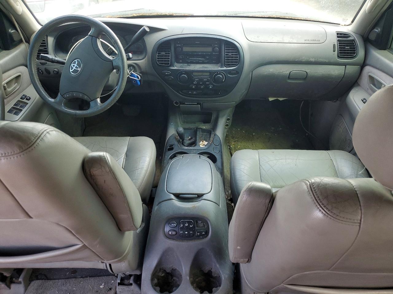 2003 Toyota Sequoia VIN 5TDBT44A73S196692 photo 8