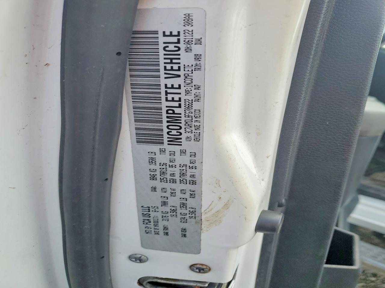 2015 Ram 5500 VIN 3C7WRMDL8FG706622 photo 12
