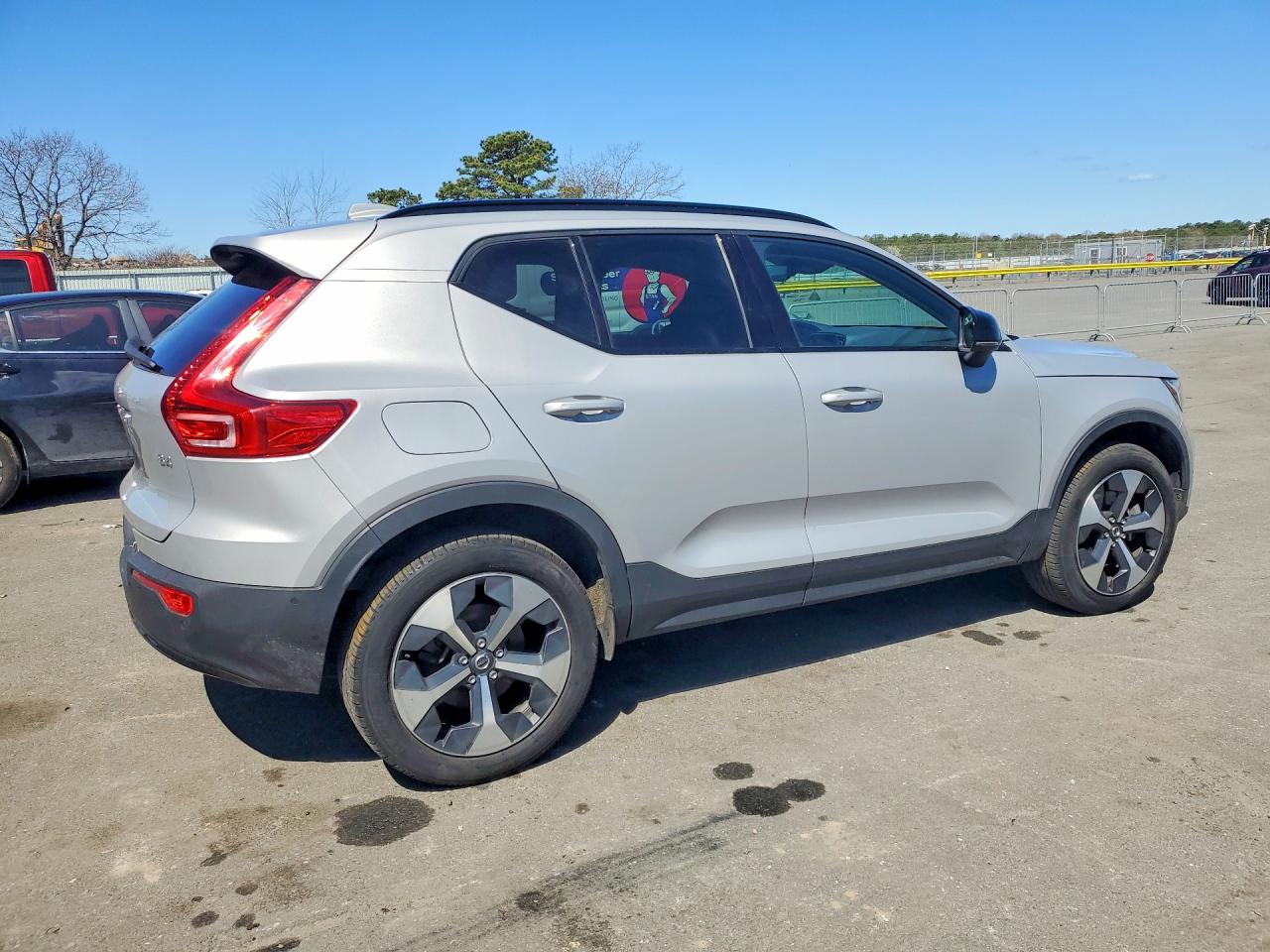 2023 Volvo Xc40 VIN YV4K92HM5P2054262 photo 3