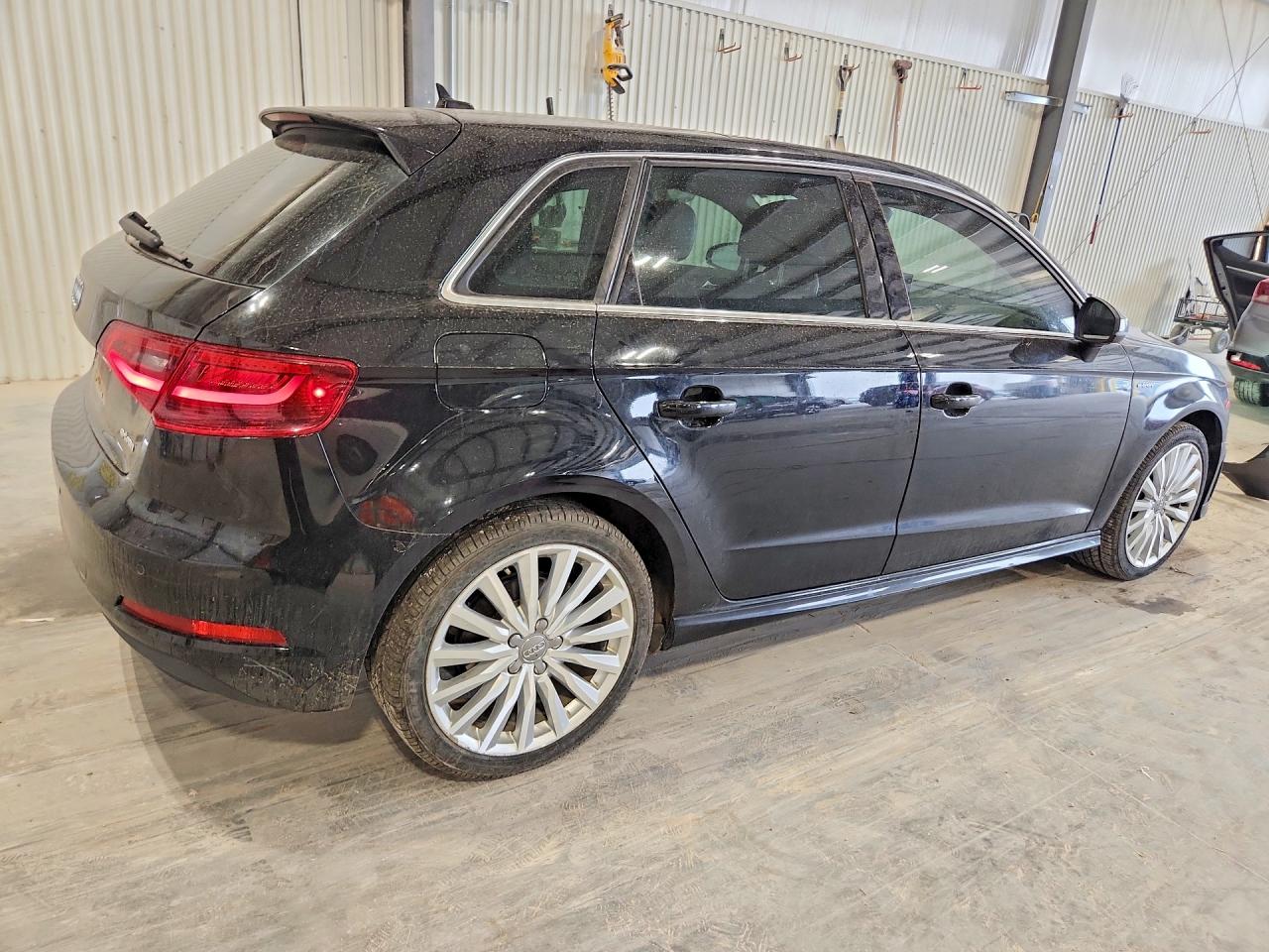 2016 Audi A3 VIN WAUTPBFF0GA048776 photo 3