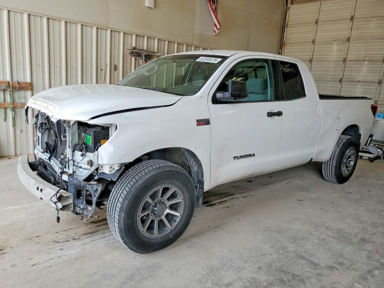 2012 Toyota Tundra VIN 5TFUY5F14CX257939 photo 1