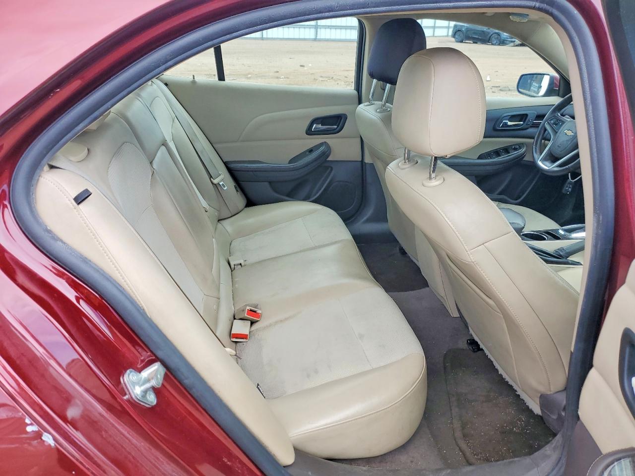 2015 Chevrolet Malibu VIN 1G11D5SL8FF245768 photo 10