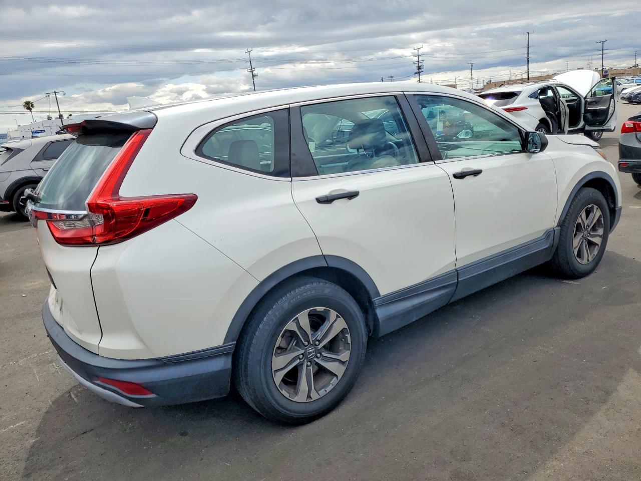2018 Honda Crv VIN 2HKRW5H39JH423763 photo 3