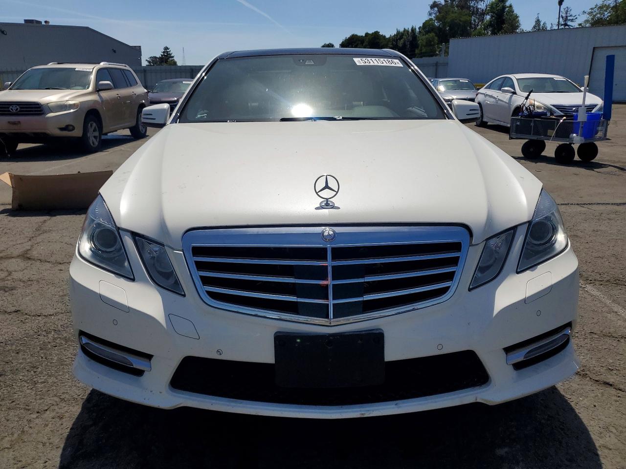 2013 MERCEDES-BENZ E-class VIN WDDHF9BBXDA728676 photo 5