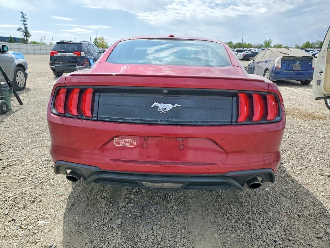 2018 Ford Mustang VIN 1FA6P8TH4J5181216 photo 6