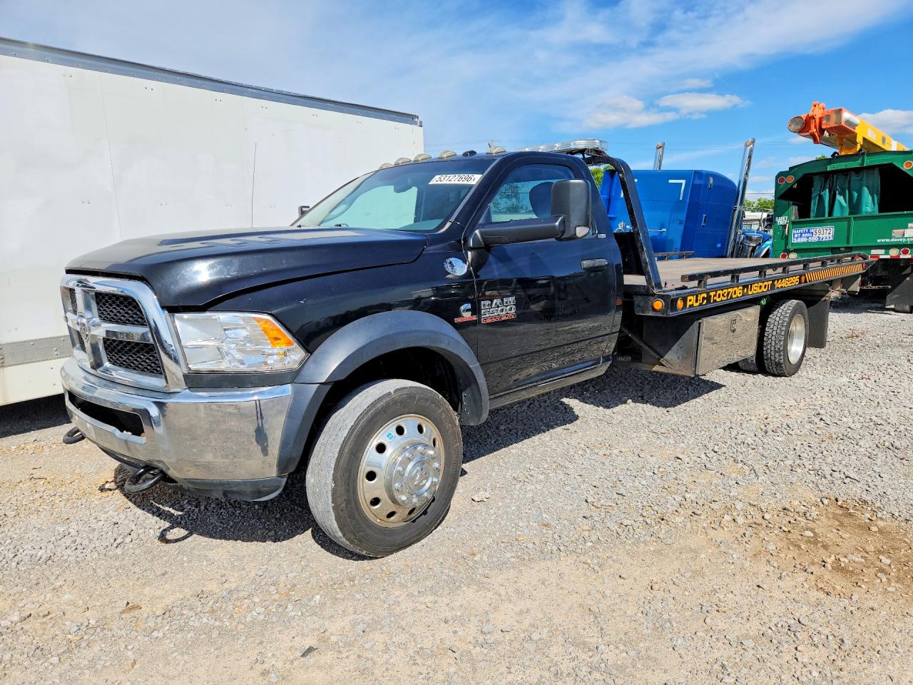 2015 Ram 5500 VIN 3C7WRNDL3FG594625 photo 1
