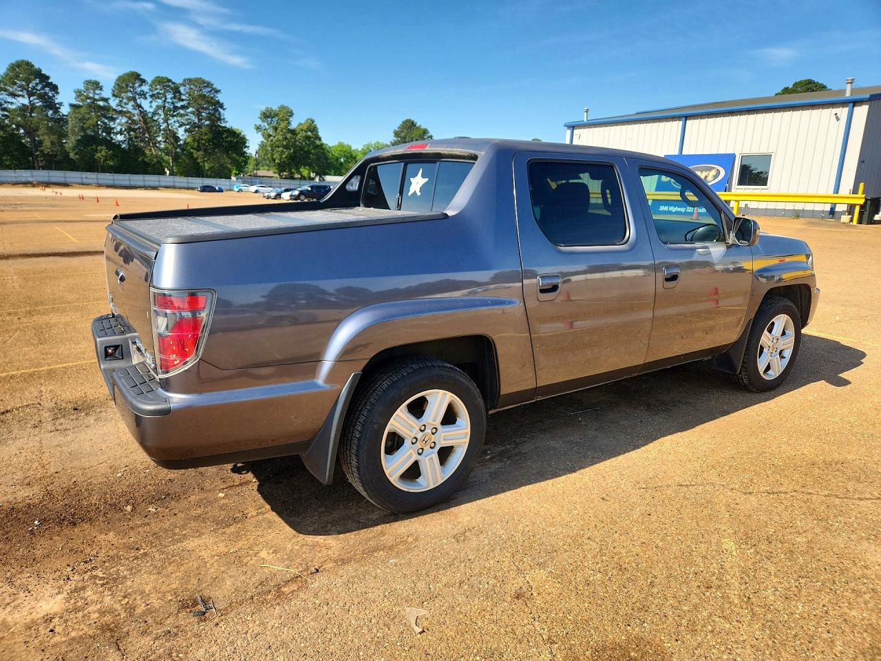 2014 Honda Ridgeline VIN 5FPYK1F56EB007833 photo 3