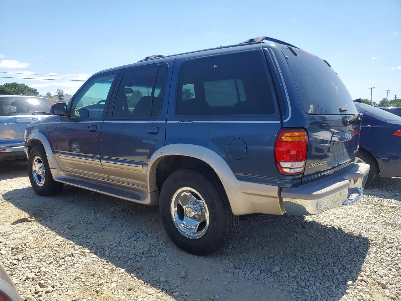 1998 Ford Explorer VIN 1FMZU34E9WZA88114 photo 2