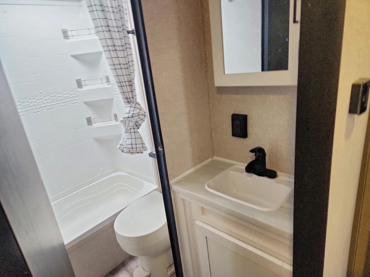 2024 JAYCO All models VIN 1UJBC0BP5R17W0085 photo 8