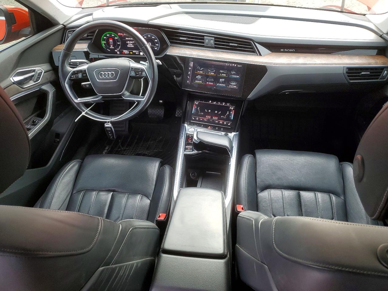 2019 Audi E-tron VIN WA1VABGE8KB011412 photo 8