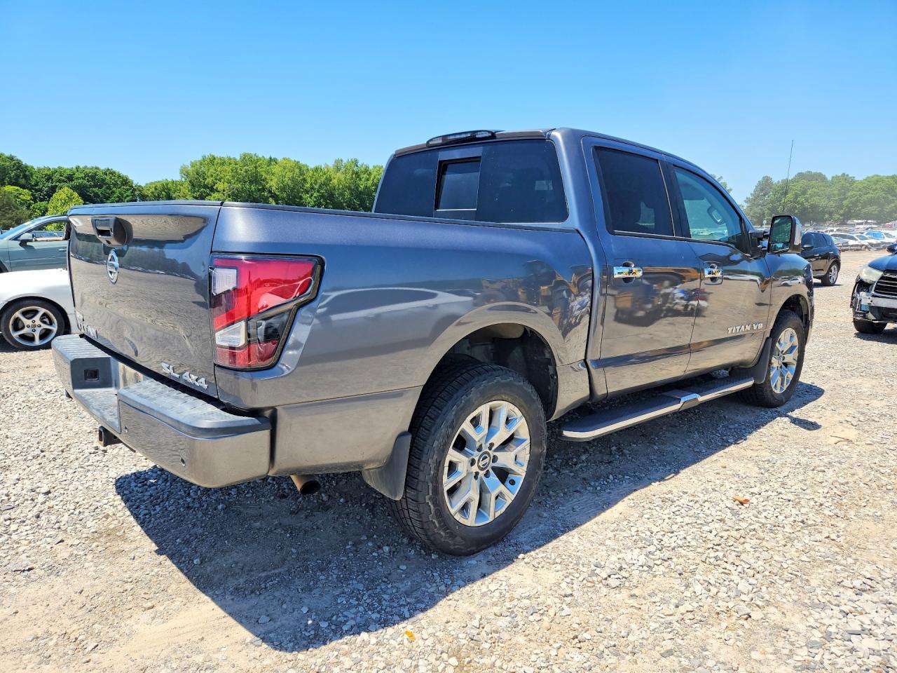 2020 Nissan TITAN VIN 1N6AA1EDXLN509570 photo 3
