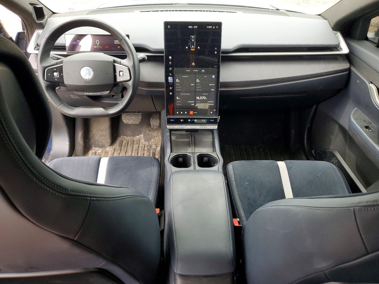 2023 Fisker Ocean VIN VCF1ZBU22PG005638 photo 8