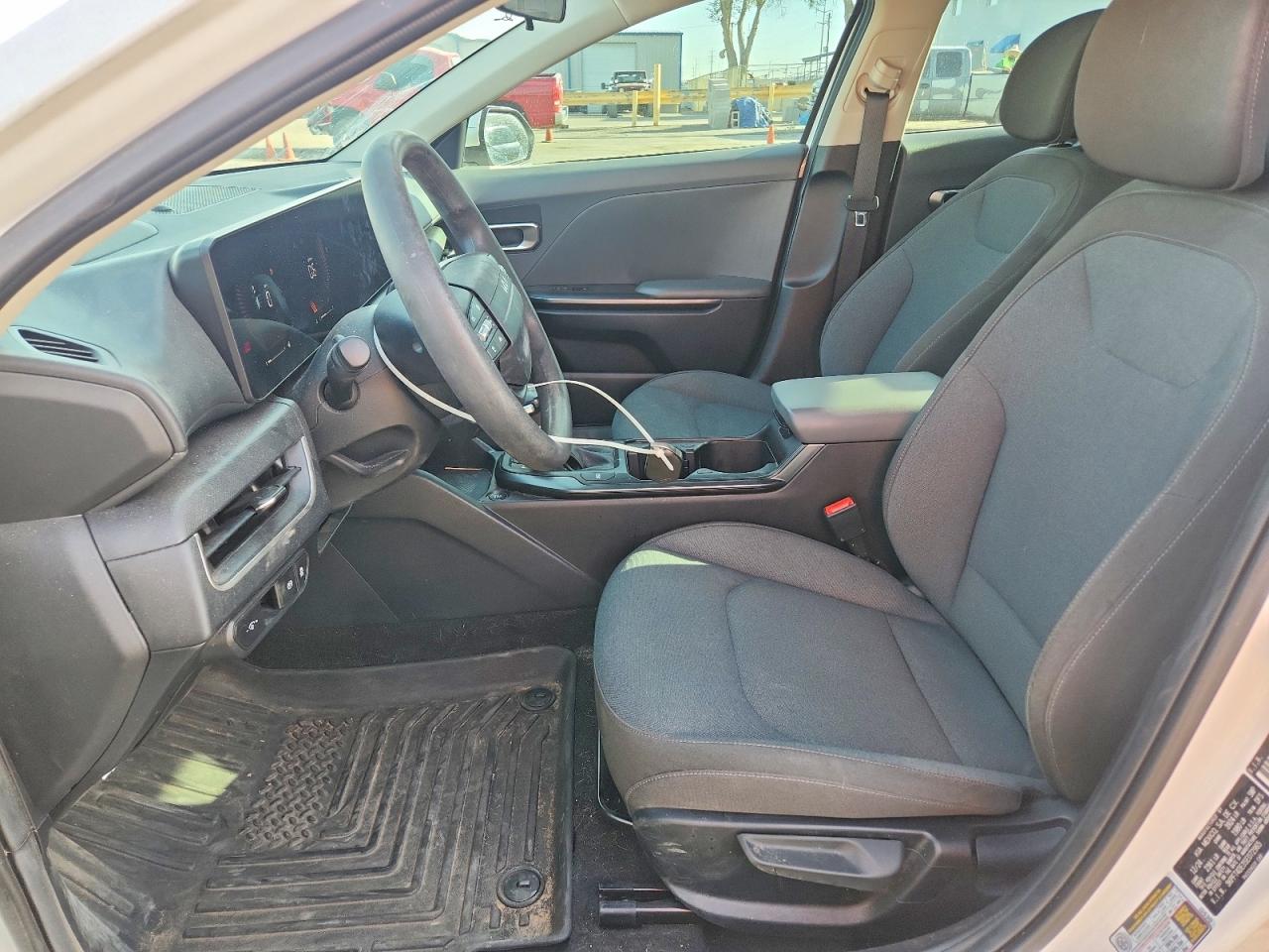 2025 Kia All other VIN 3KPFT4DE3SE072965 photo 7