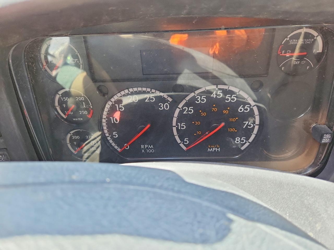2020 FREIGHTLINER All other VIN 1FVACWFD2LHKW5893 photo 8