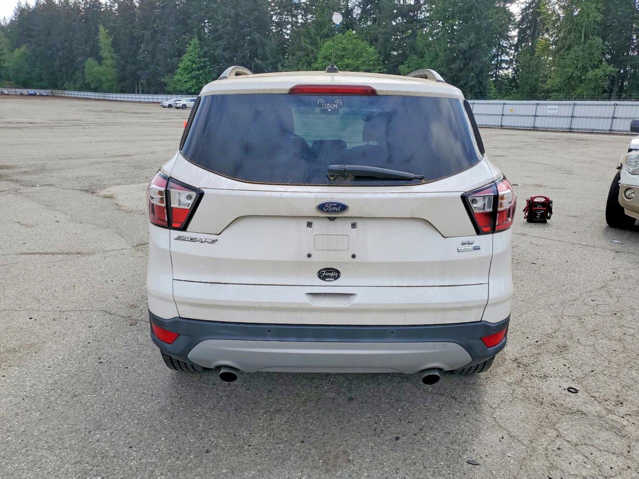 2017 Ford Escape VIN 1FMCU9GD3HUB32829 photo 6