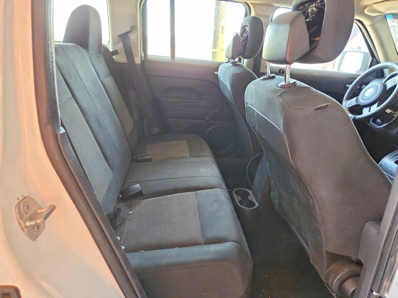 2014 Jeep Patriot VIN 1C4NJPBA7ED775123 photo 11