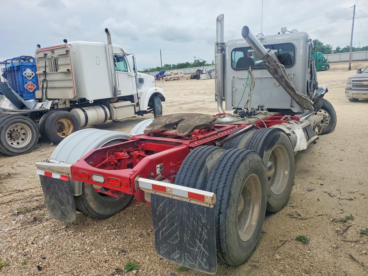 2023 PETERBILT All other VIN 1XPXD49X0PD892374 photo 4