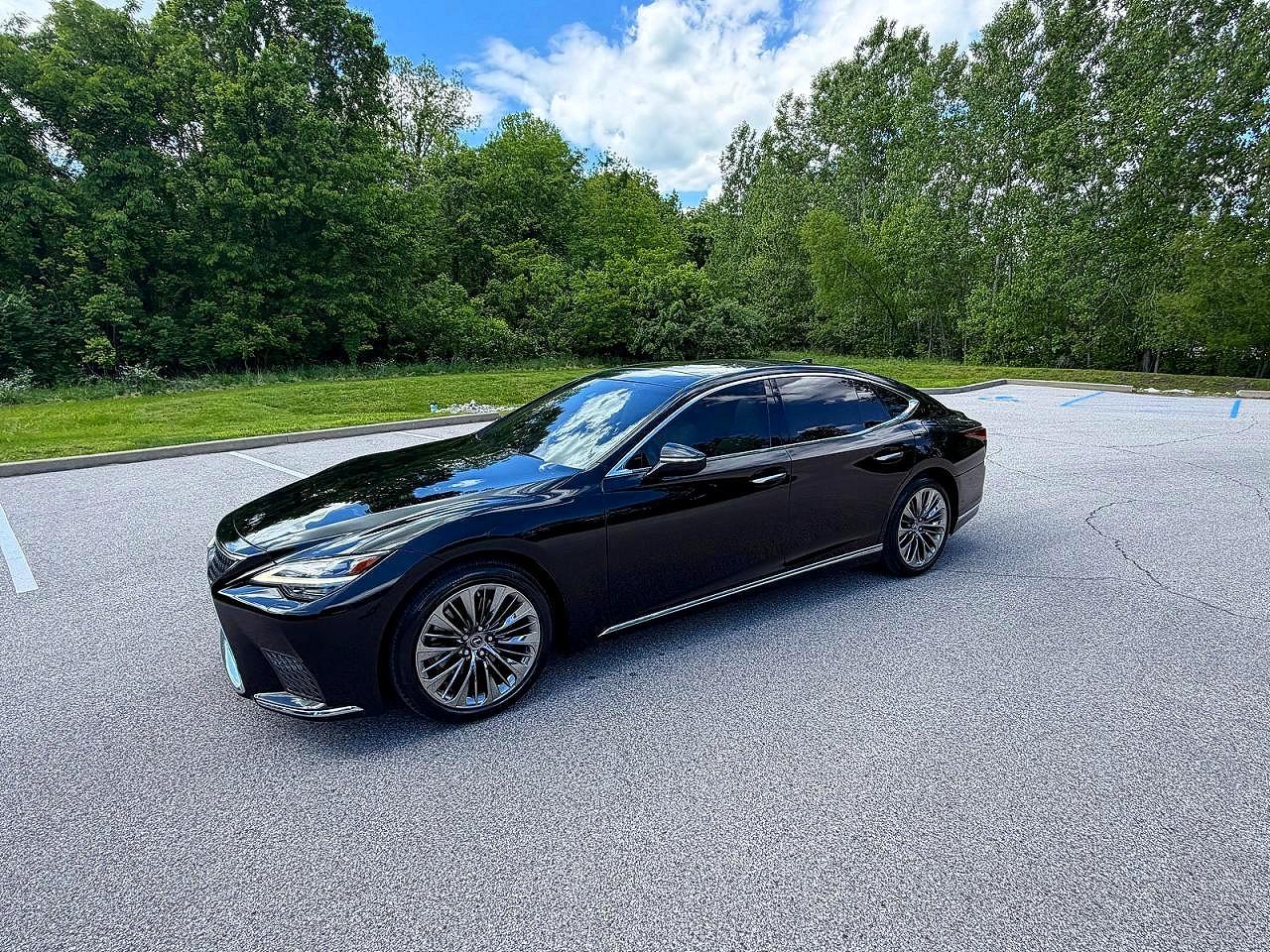2021 Lexus Ls500 VIN JTHD51GF1M5008943 photo 2