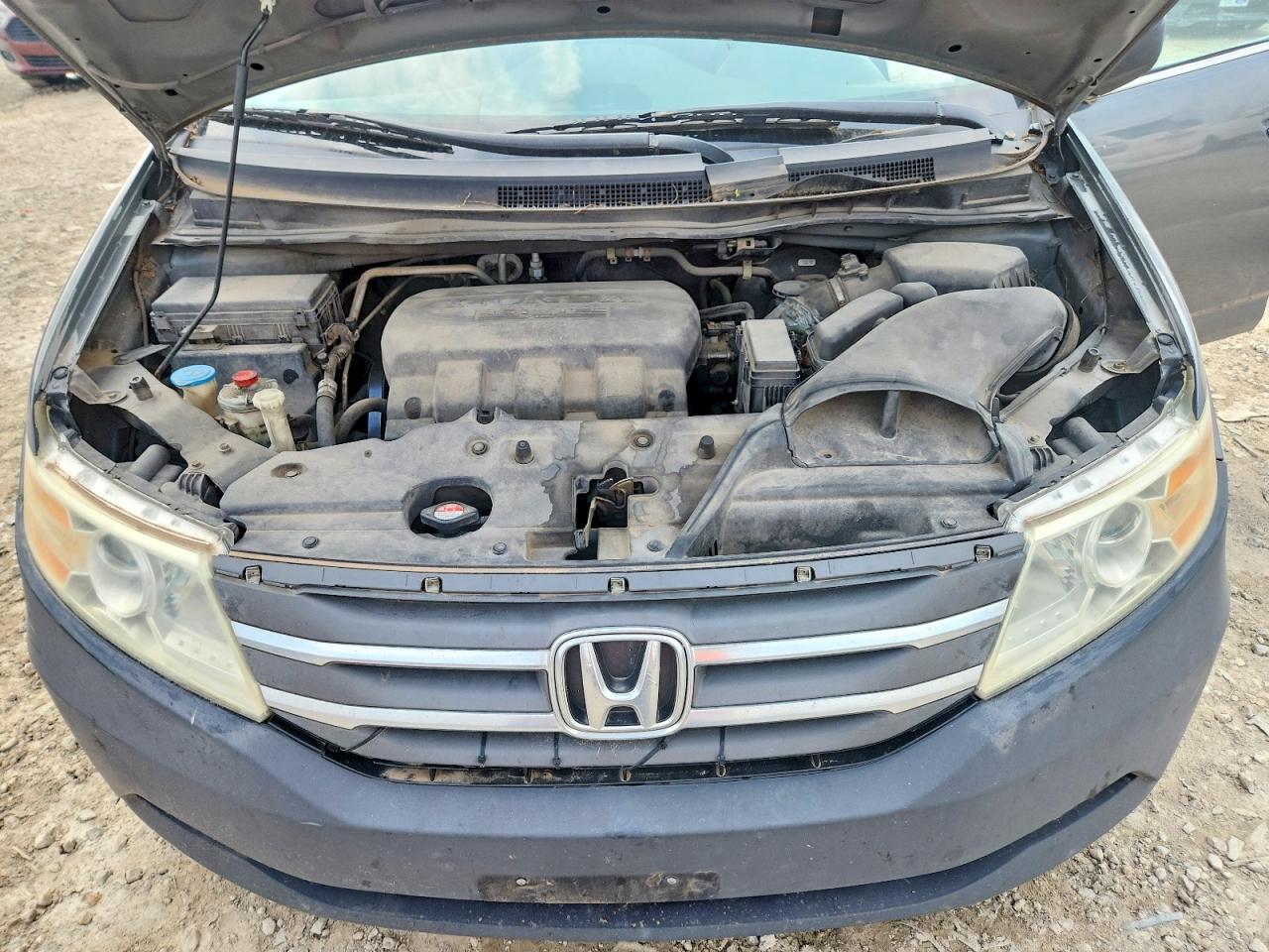 2011 Honda All models VIN 5FNRL5H48BB003767 photo 12