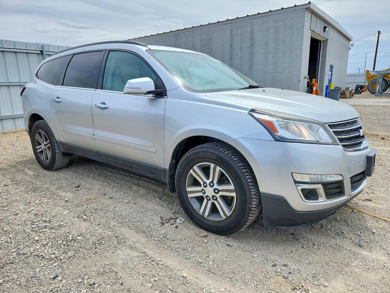 2015 Chevrolet Traverse VIN 1GNKVHKDXFJ287995 photo 4