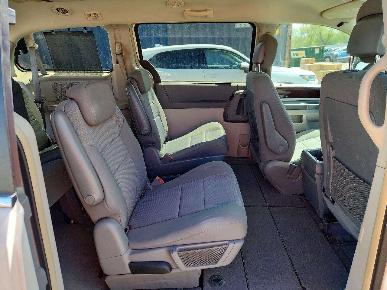 2010 Chrysler Minivan VIN 2A4RR5DX4AR475038 photo 11