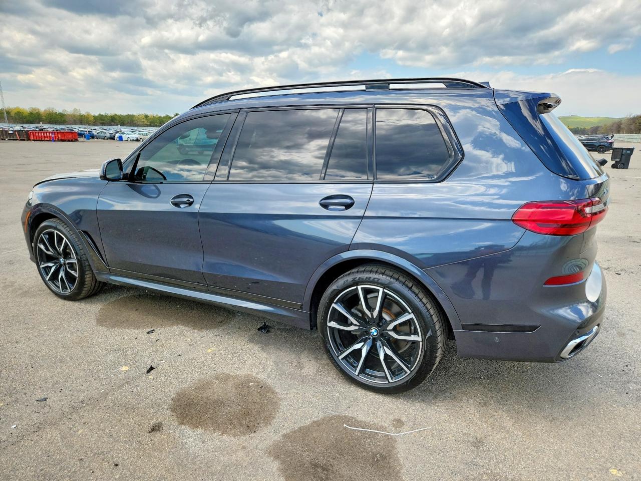 2019 BMW X7 VIN 5UXCX4C53KLS37248 photo 2