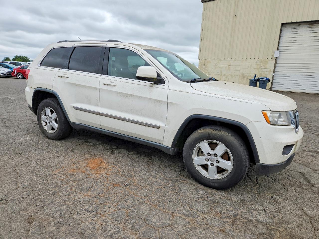 2011 Jeep Cherokee VIN 1J4RS4GGXBC541032 photo 4