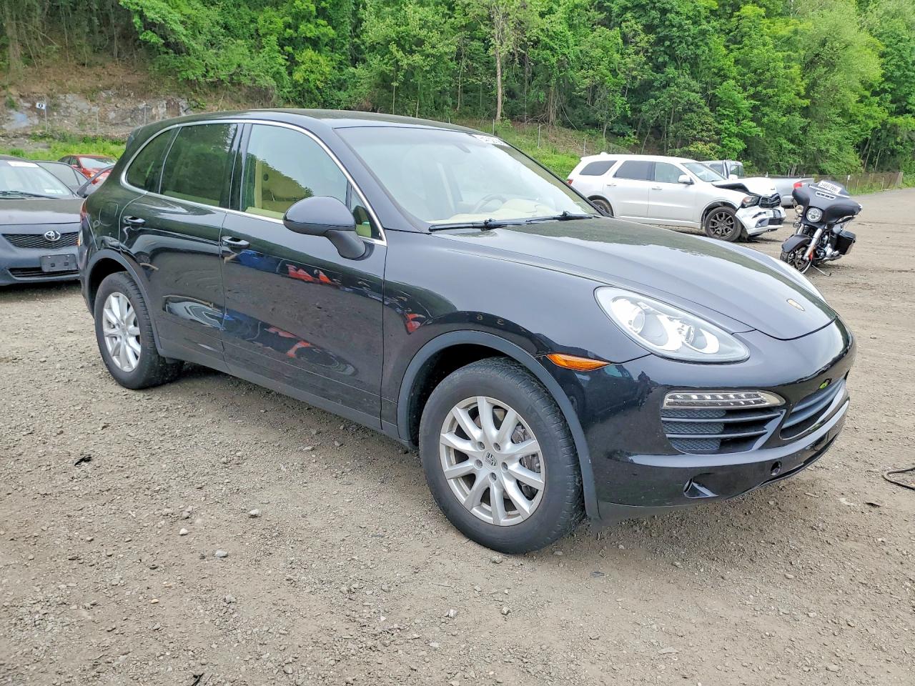 2013 Porsche Cayenne VIN WP1AA2A23DLA01370 photo 4