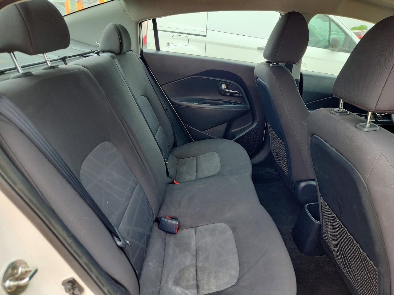 2017 Kia Rio VIN KNADM4A36H6048324 photo 10
