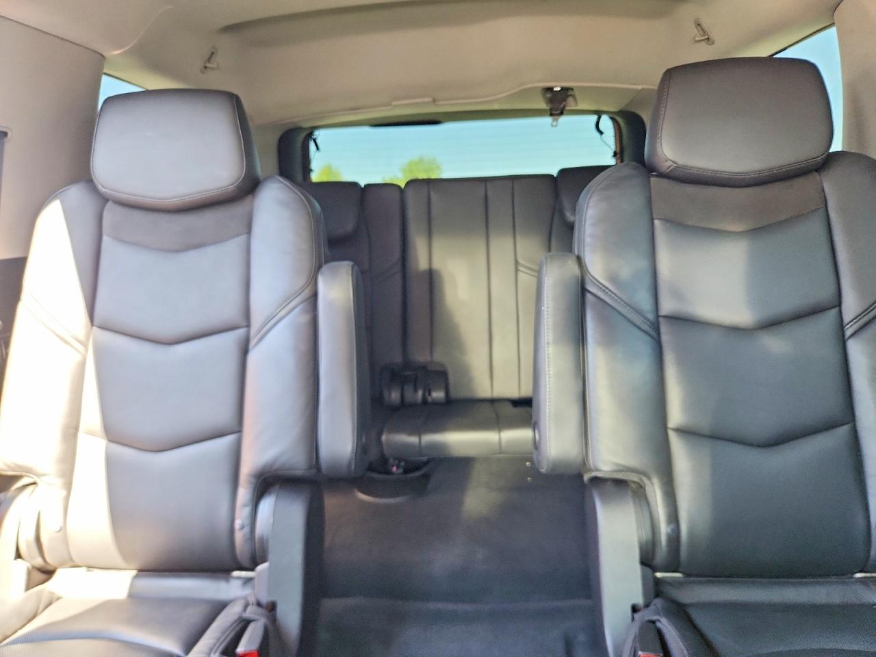 2016 Cadillac Escalade VIN 1GYS4BKJ2GR158046 photo 10