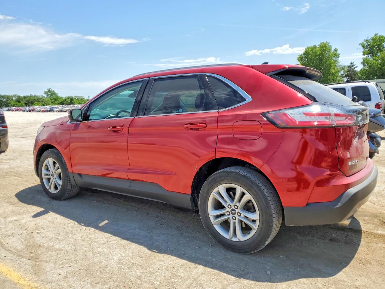 2020 Ford Edge VIN 2FMPK3J93LBB62856 photo 2