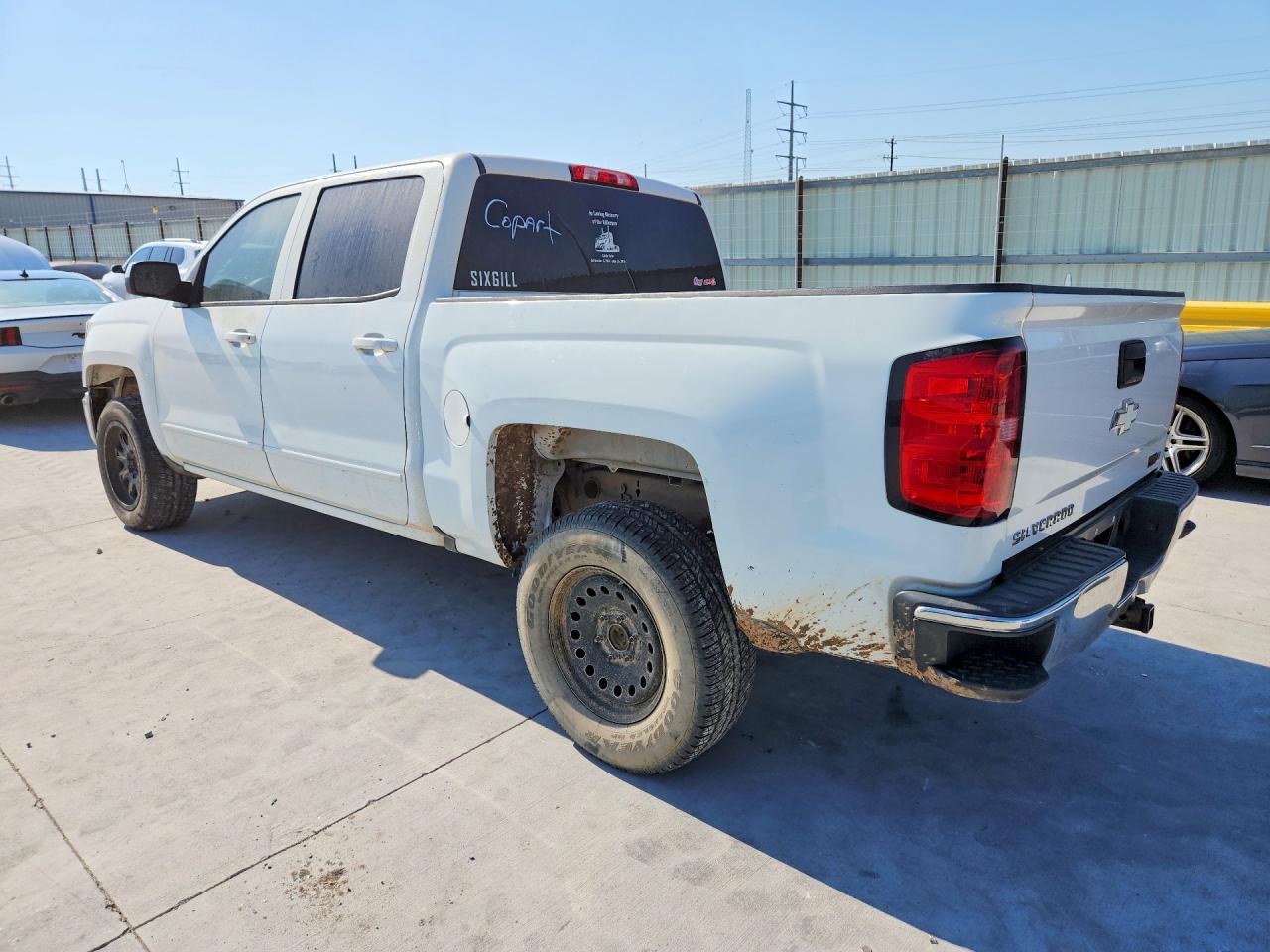 2018 Chevrolet Silverado VIN 3GCPCREC4JG148999 photo 2