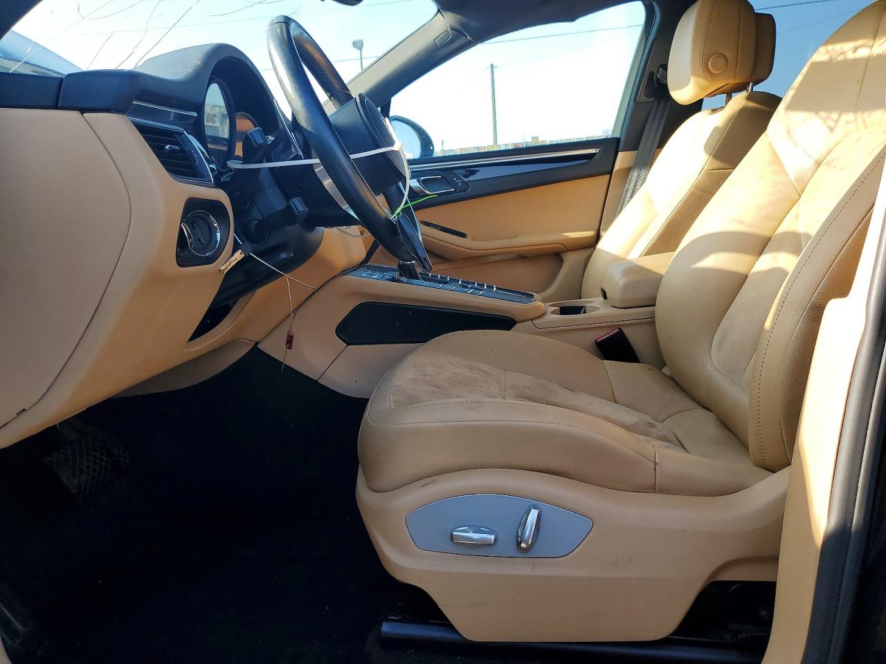 2018 Porsche Macan VIN WP1AA2A51JLB08181 photo 7