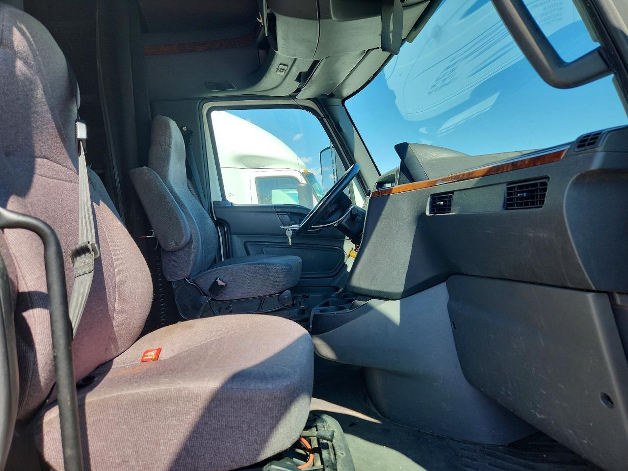 2019 International All other VIN 3HSDZAPR4KN179730 photo 5